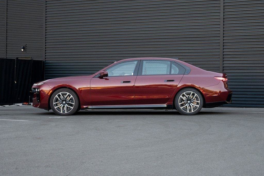 Used 2024 BMW i7 xDrive60 Sedan