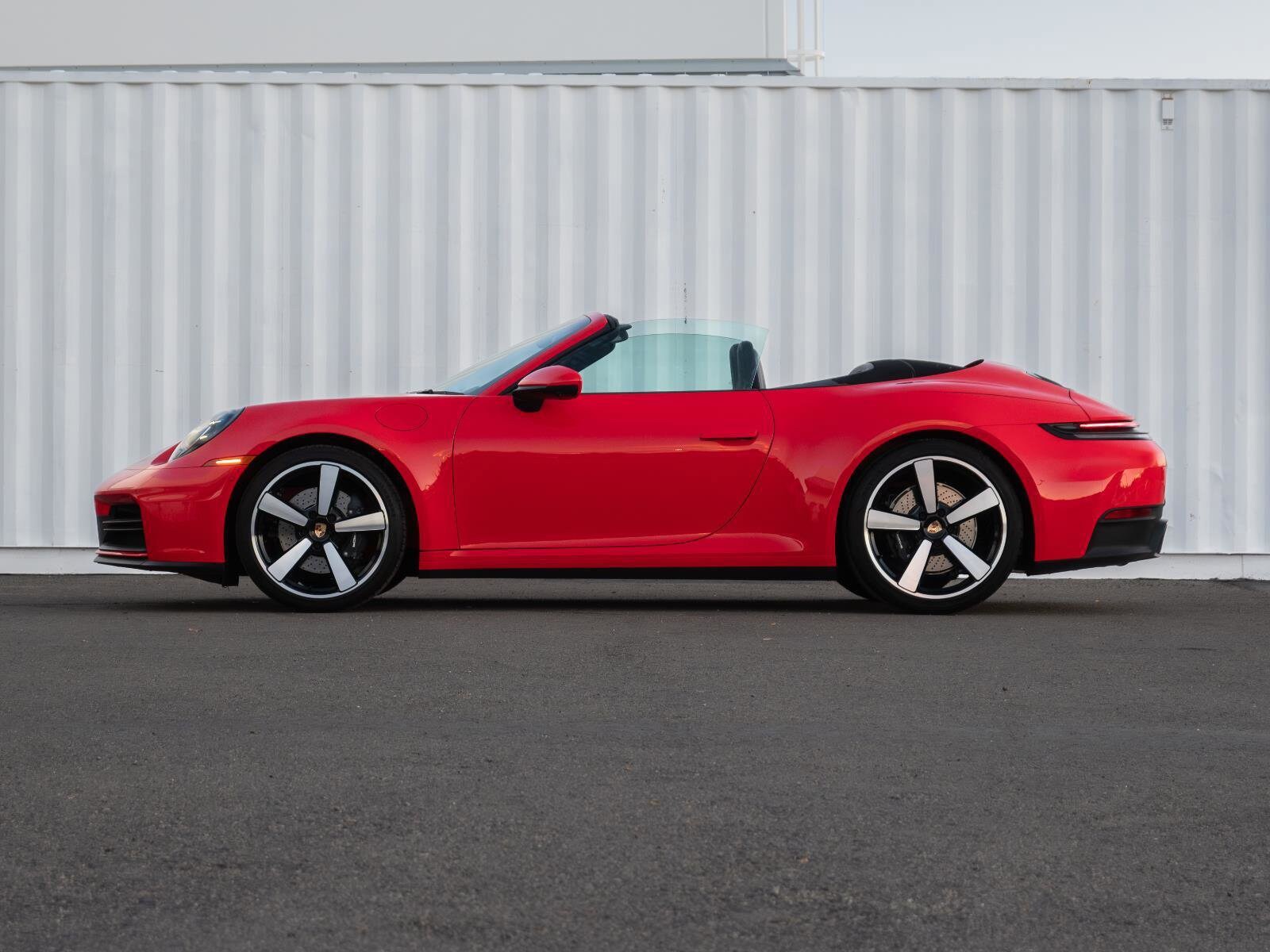 2025 Porsche 911 Cabriolet photo 2