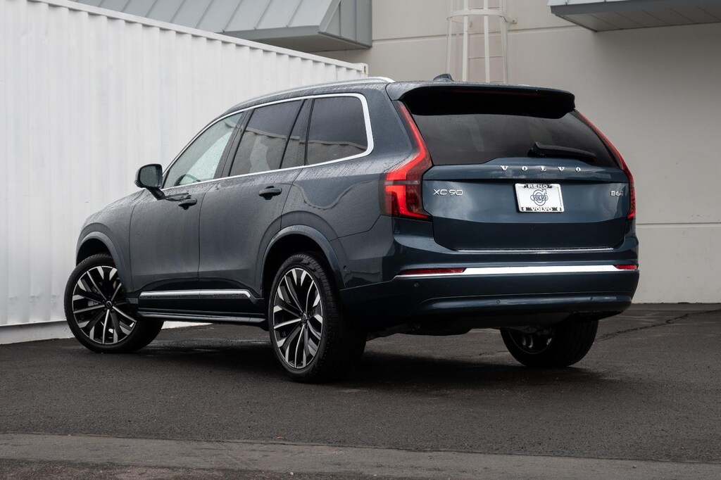 New 2026 Volvo XC90 Plus SUV