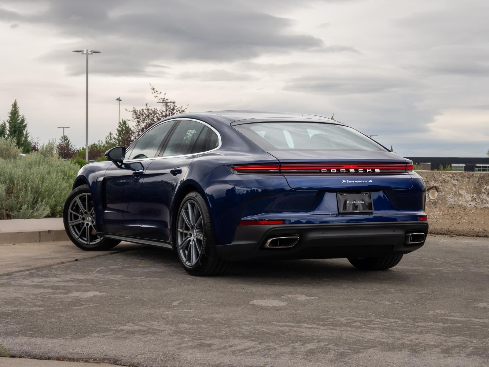 2026 Porsche Panamera Base - Photo 3