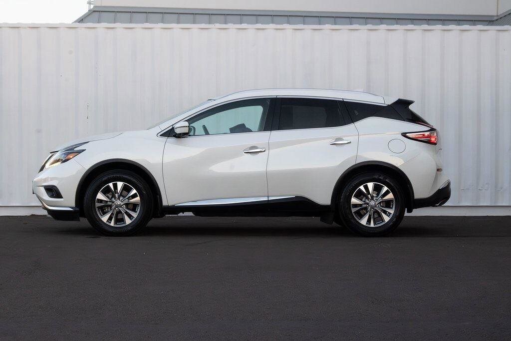 2018 Nissan Murano SL photo 2