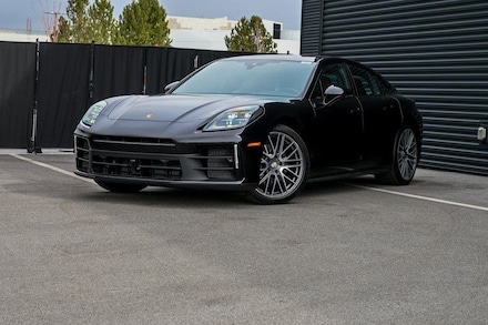 2024 Porsche Panamera 4 Hatchback
