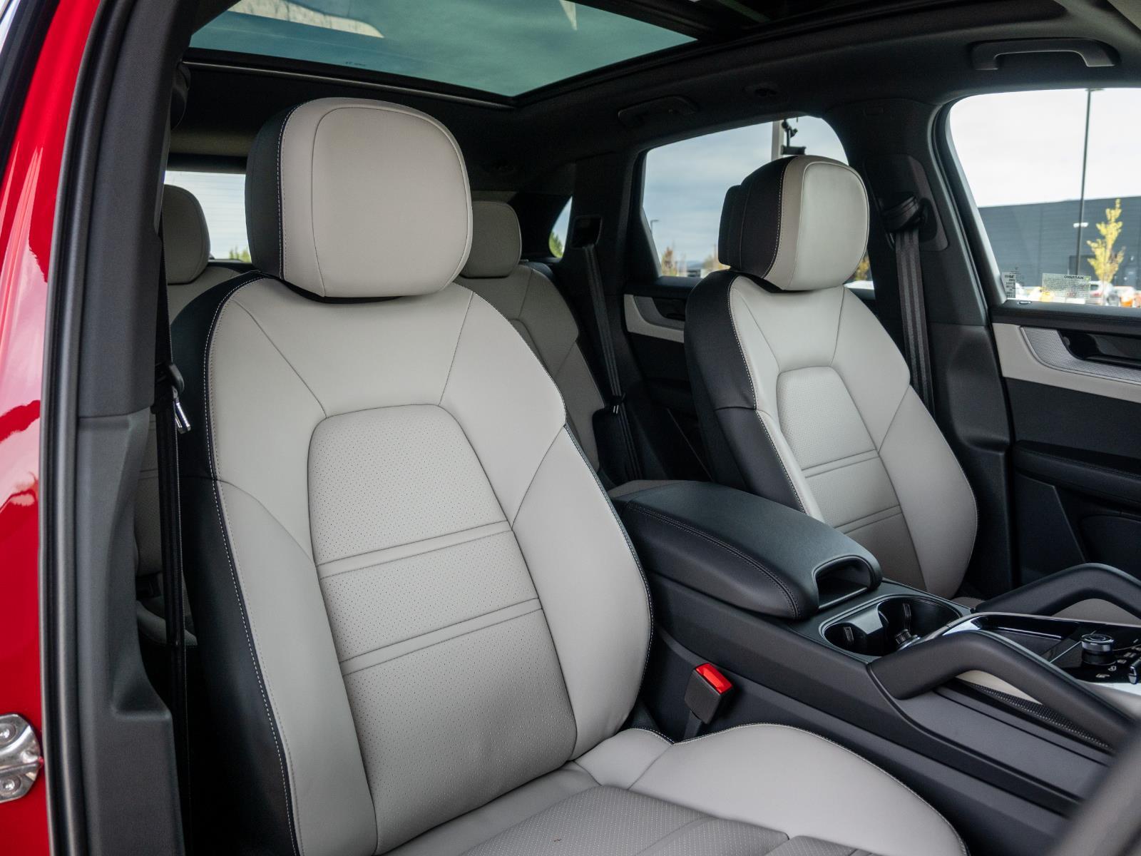 2026 Porsche Cayenne Base - Photo 15