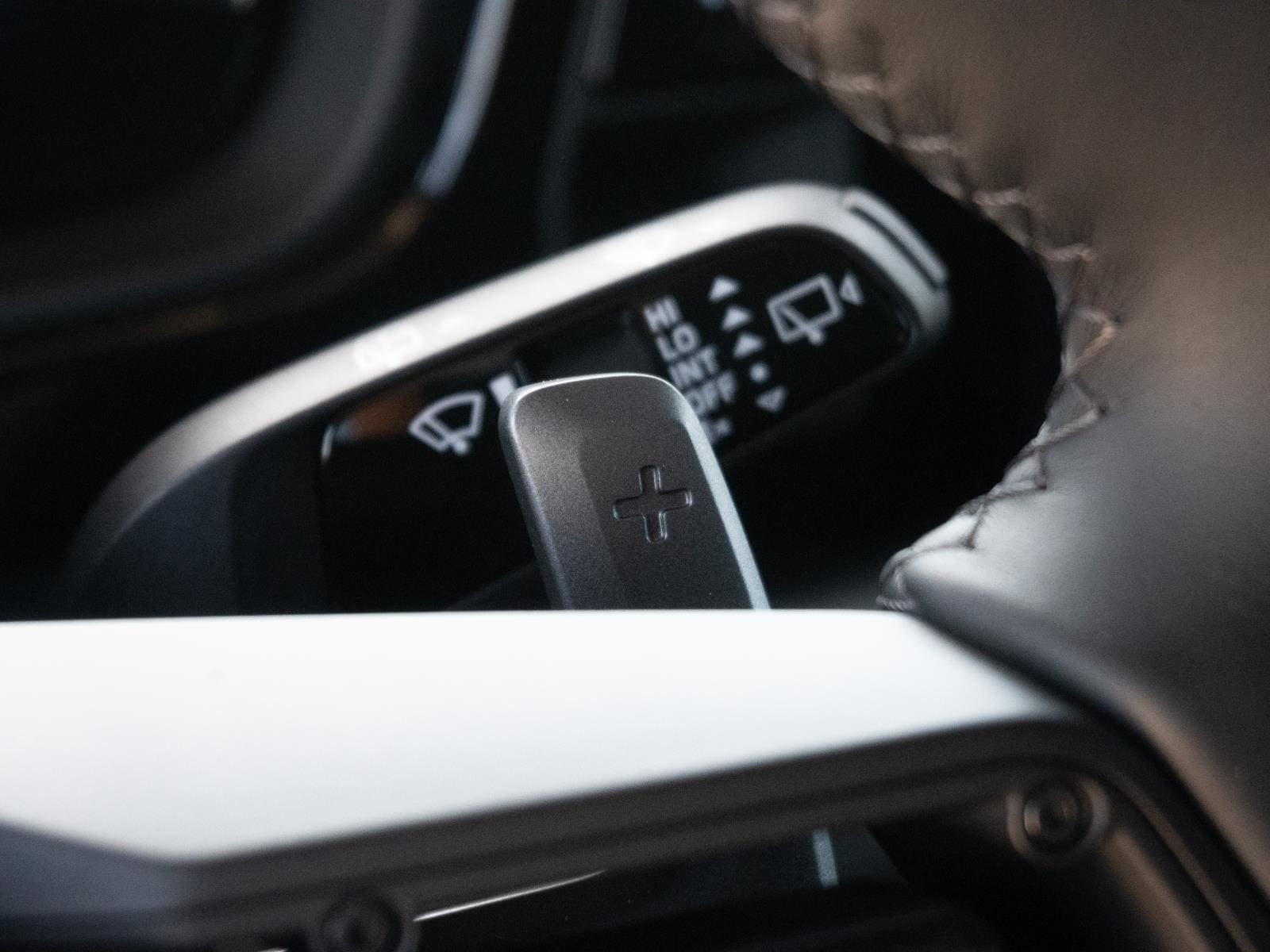 2026 Porsche Cayenne Base - Photo 24