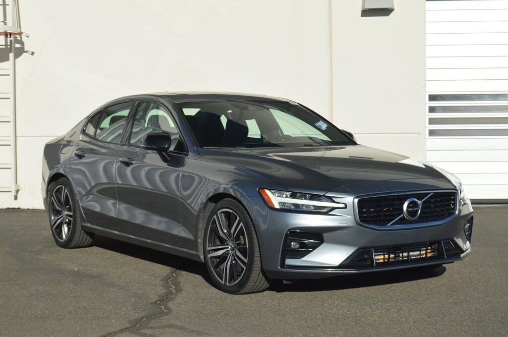 Used 2019 Volvo S60 T6 R-Design Sedan