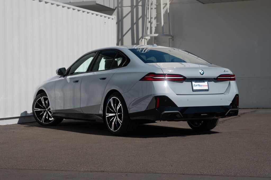 New 2026 BMW 5 Series 530i xDrive Sedan