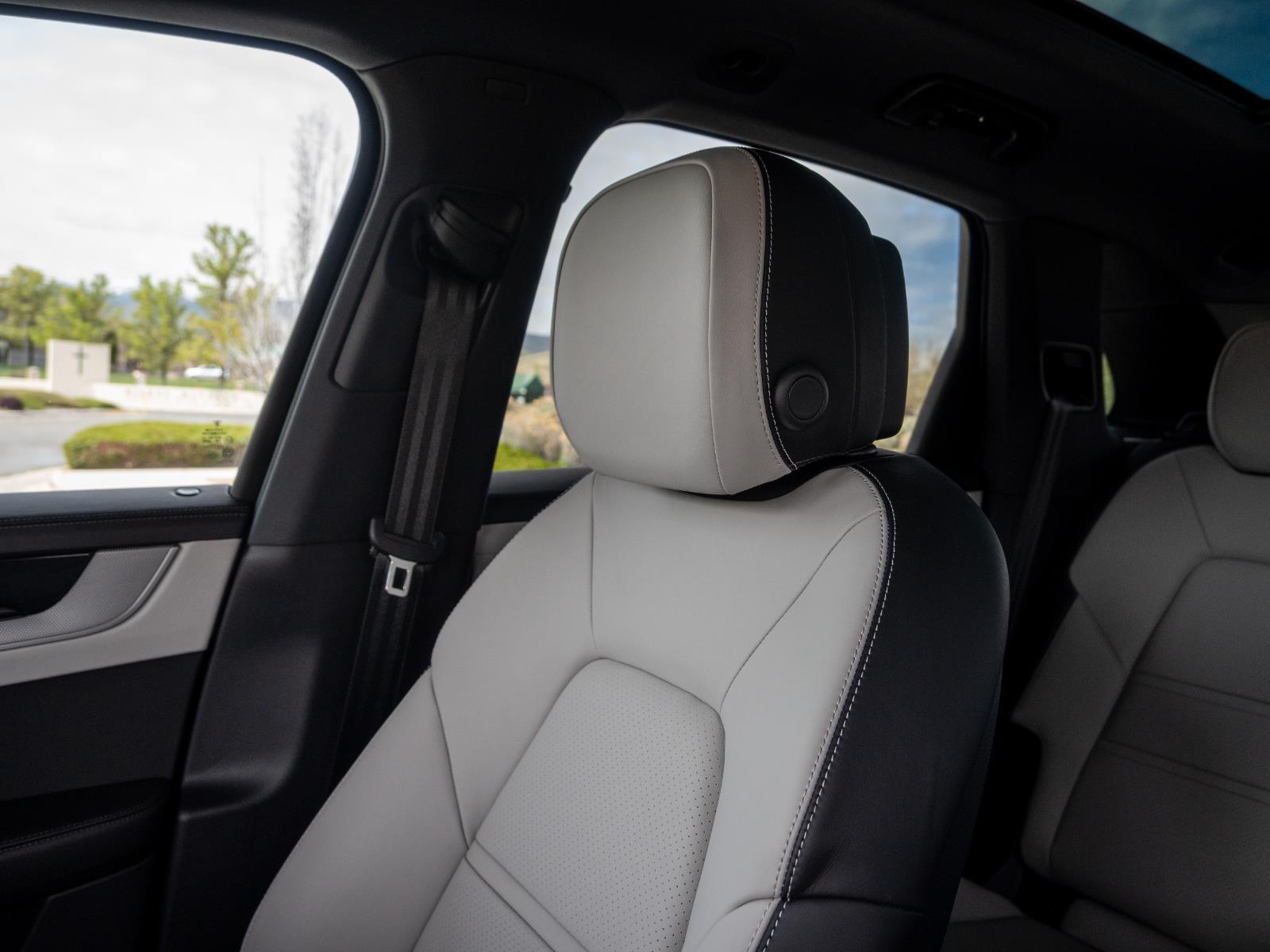 2026 Porsche Cayenne Base - Photo 12