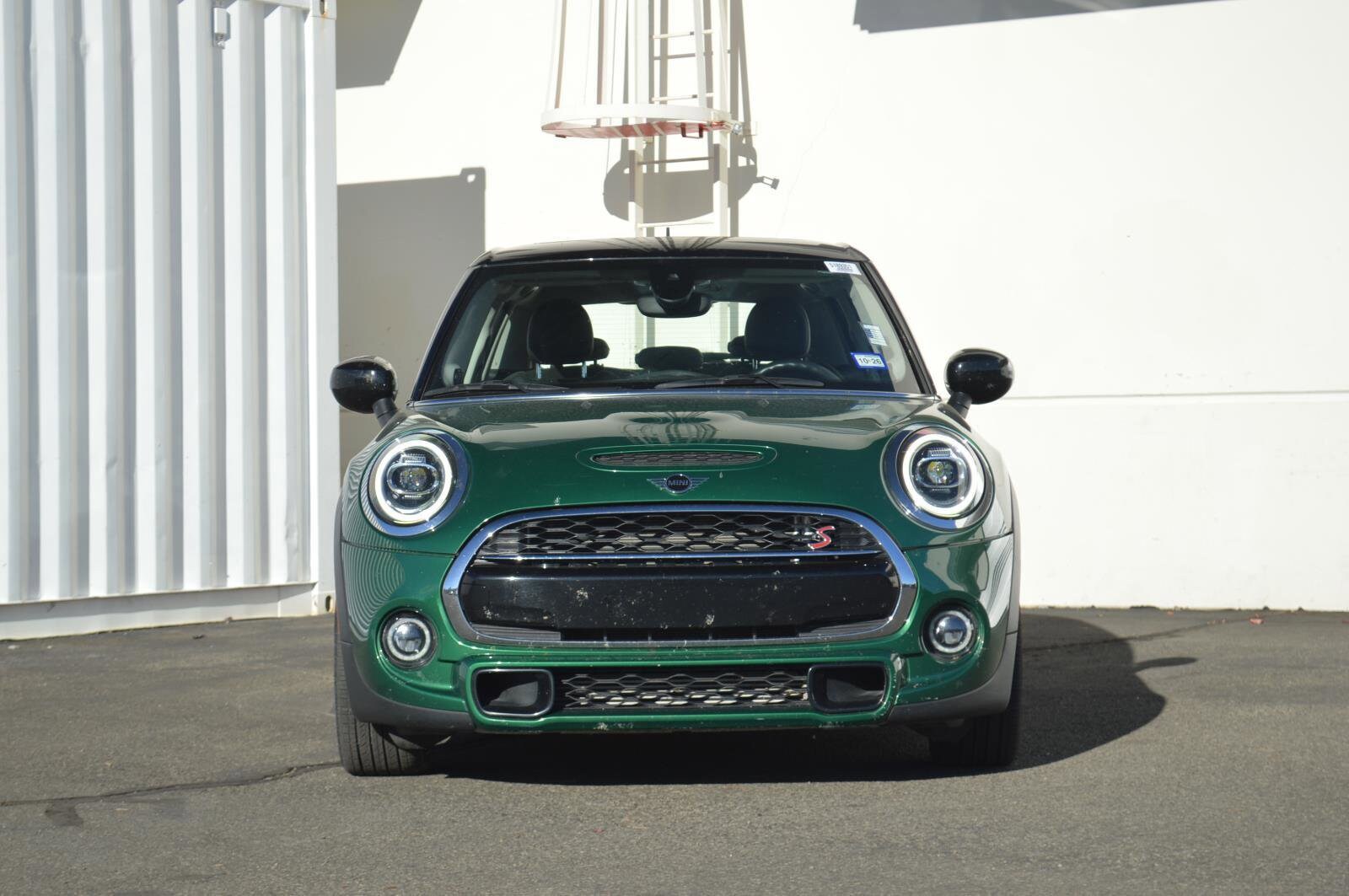 2020 Mini Cooper 4 Door Hardtop S photo 2