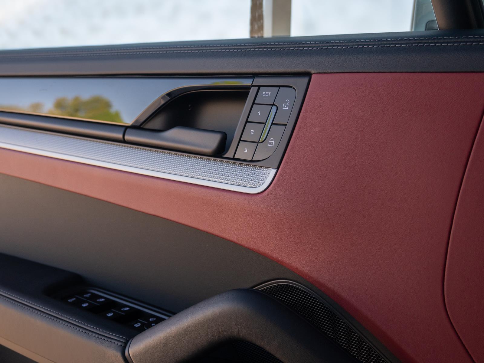 2026 Porsche Cayenne Base - Photo 25