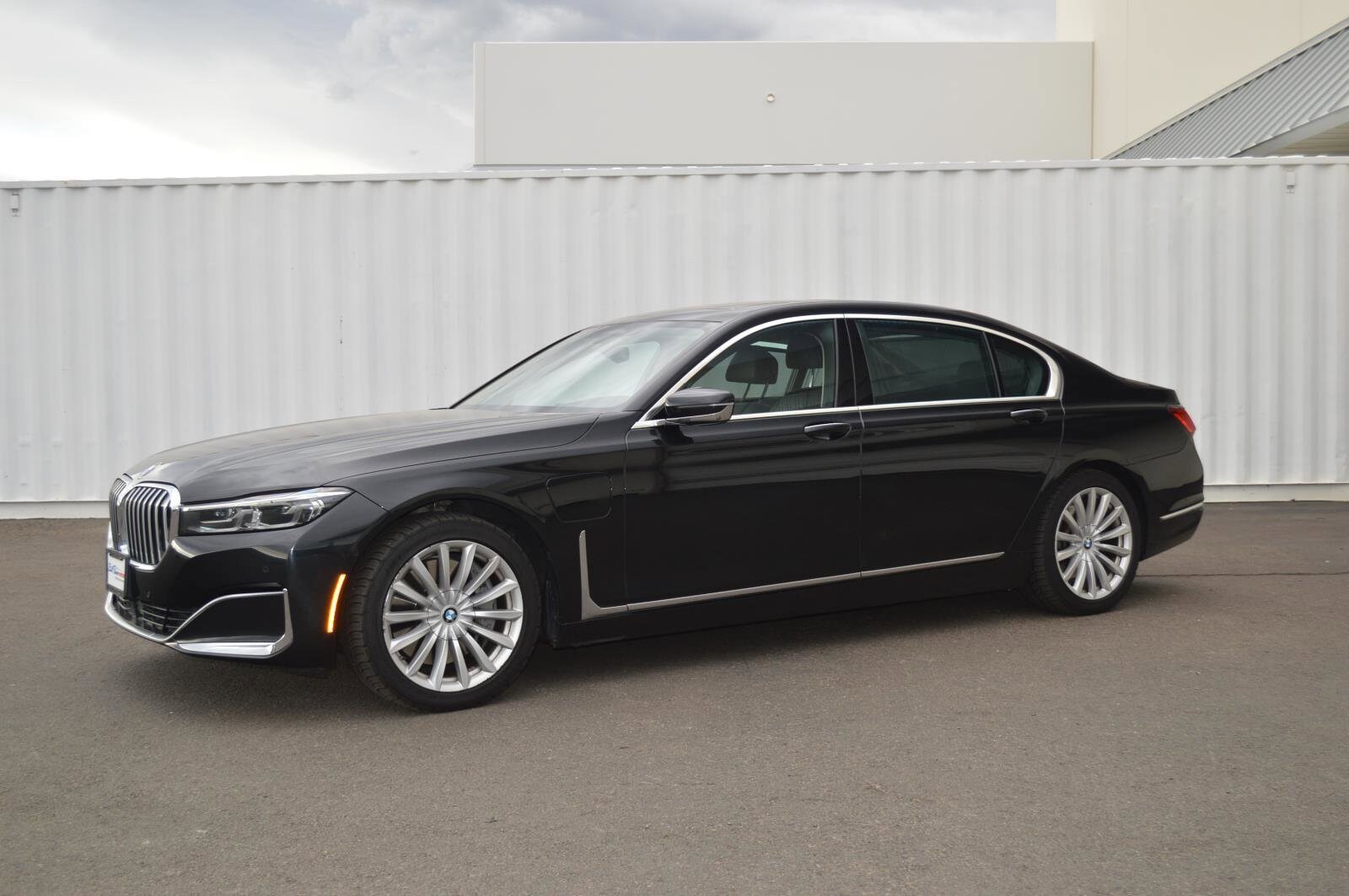2020 Bmw 745e xDrive Sedan photo 2