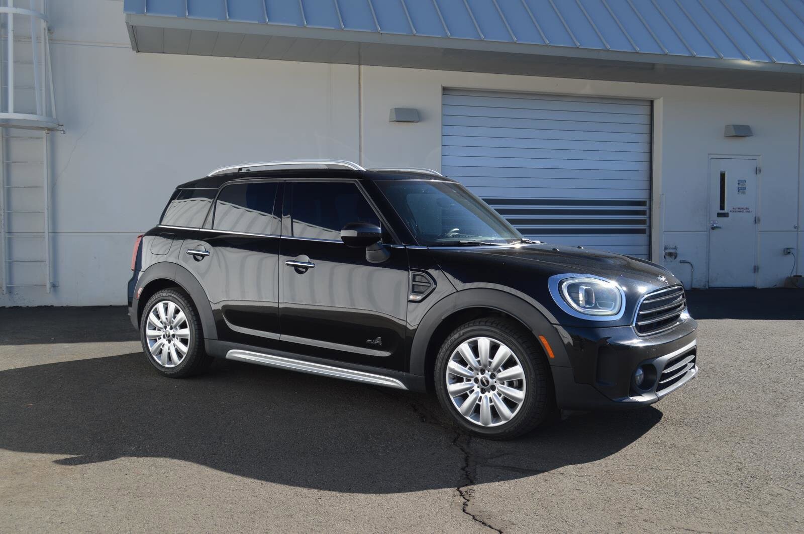 2022 Mini Countryman Oxford Edition photo 2
