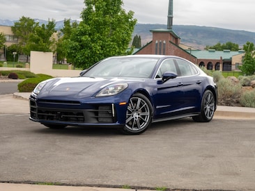 2026 Porsche Panamera 4 AWD Hatchback