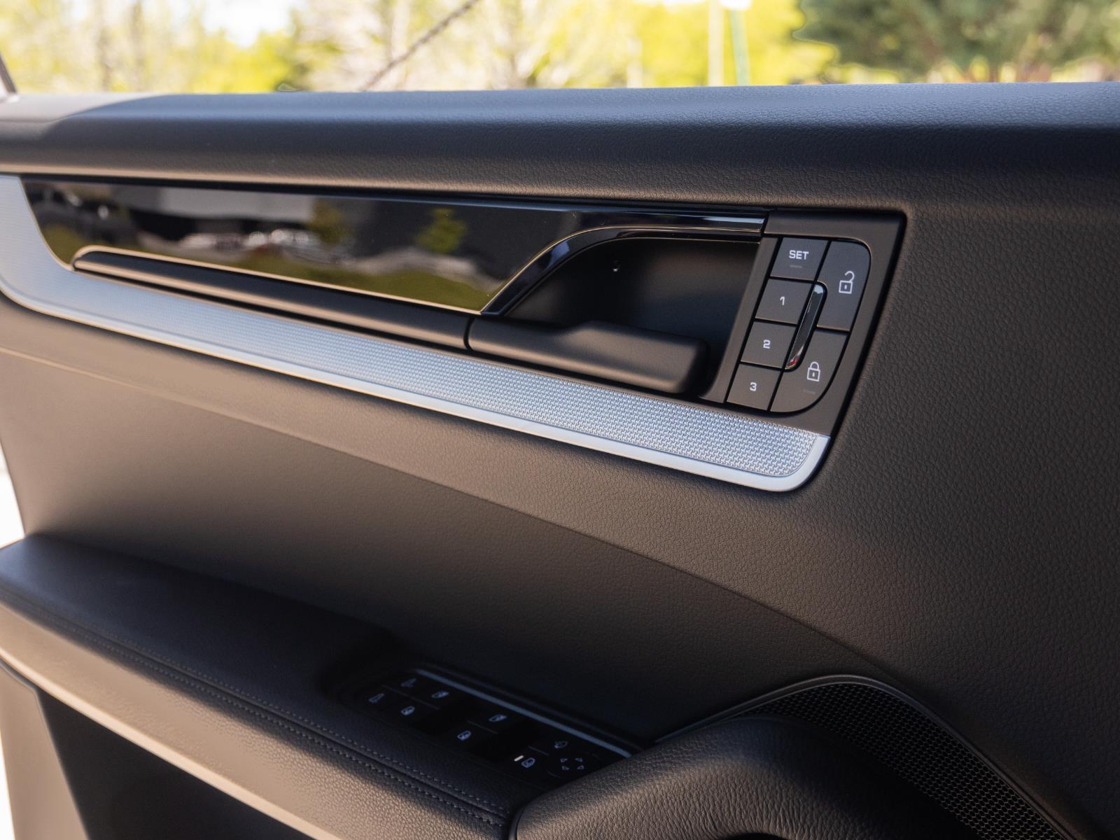 2026 Porsche Cayenne Base - Photo 33