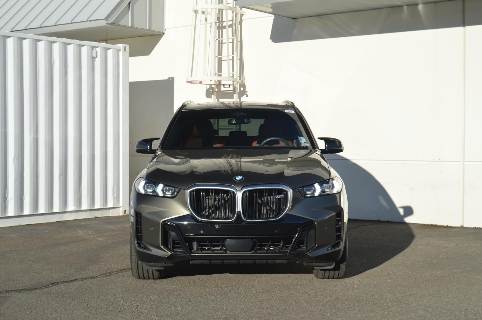 2025 Bmw X5 M60i photo 2