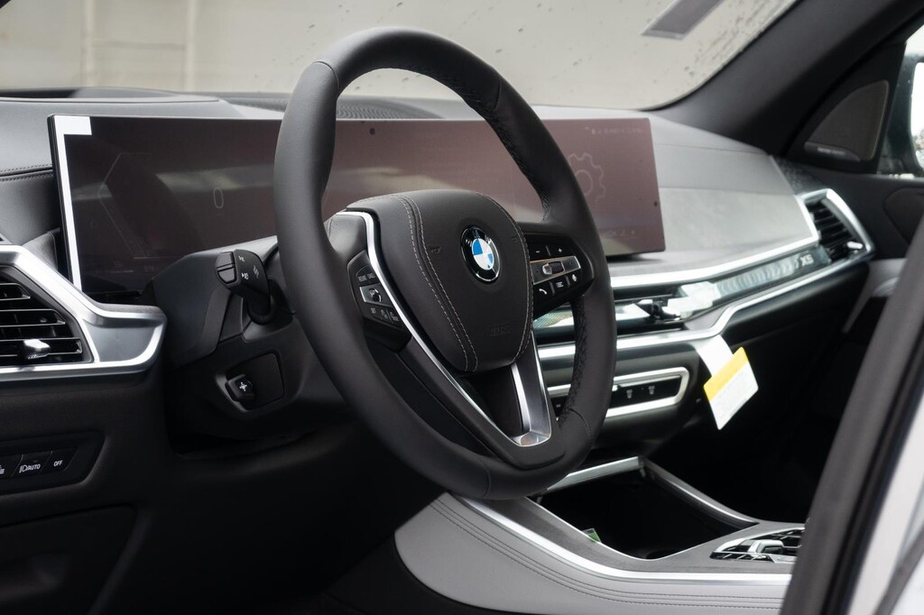 New 2026 BMW X5 xDrive40i Sports Activity Vehicle