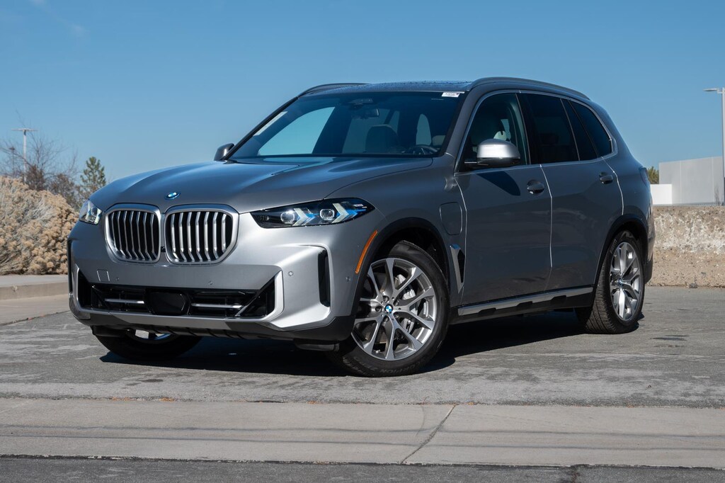 New 2026 BMW X5 xDrive50e Sports Activity Vehicle