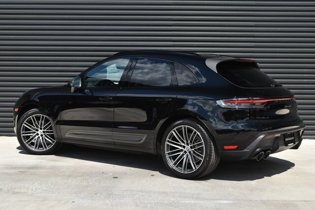 Used 2023 Porsche Macan T with VIN WP1AA2A52PLB21367 for sale in San Antonio, TX