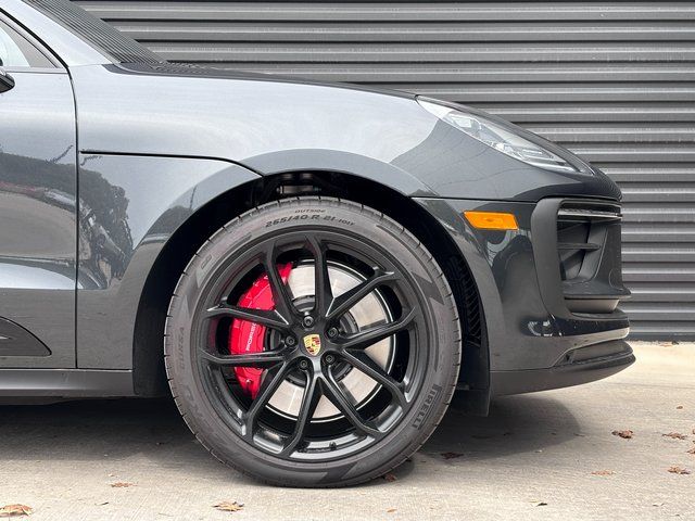 2026 Porsche Macan GTS - Photo 11