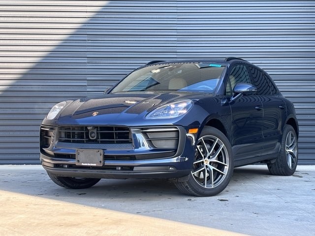 2023 Porsche Macan Base