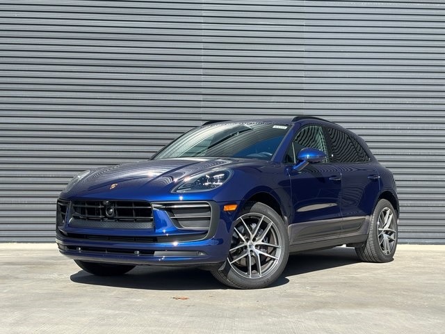 2025 Porsche Macan's photo