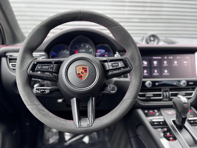 2026 Porsche Macan GTS - Photo 14