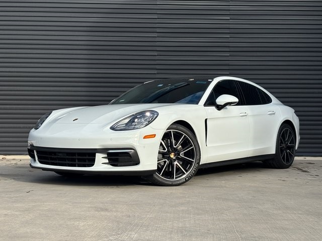 2020 Porsche Panamera S's photo