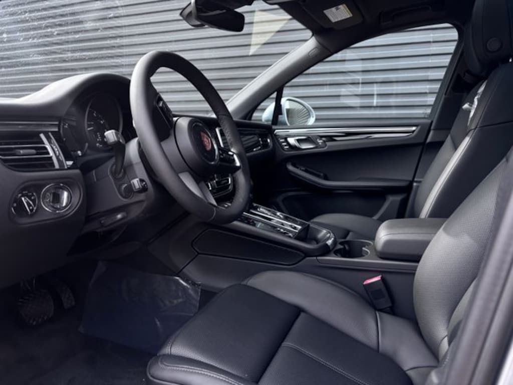 New 2026 Porsche Macan SUV
