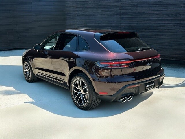 2026 Porsche Macan T photo 3