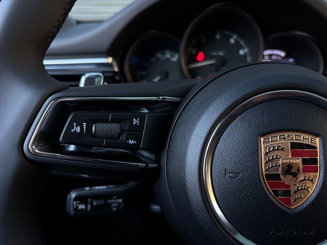 2026 Porsche Macan - Photo 15