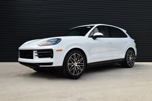 2025 Porsche Cayenne Base's photo
