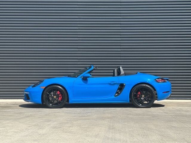 2025 Porsche Boxster S photo 2
