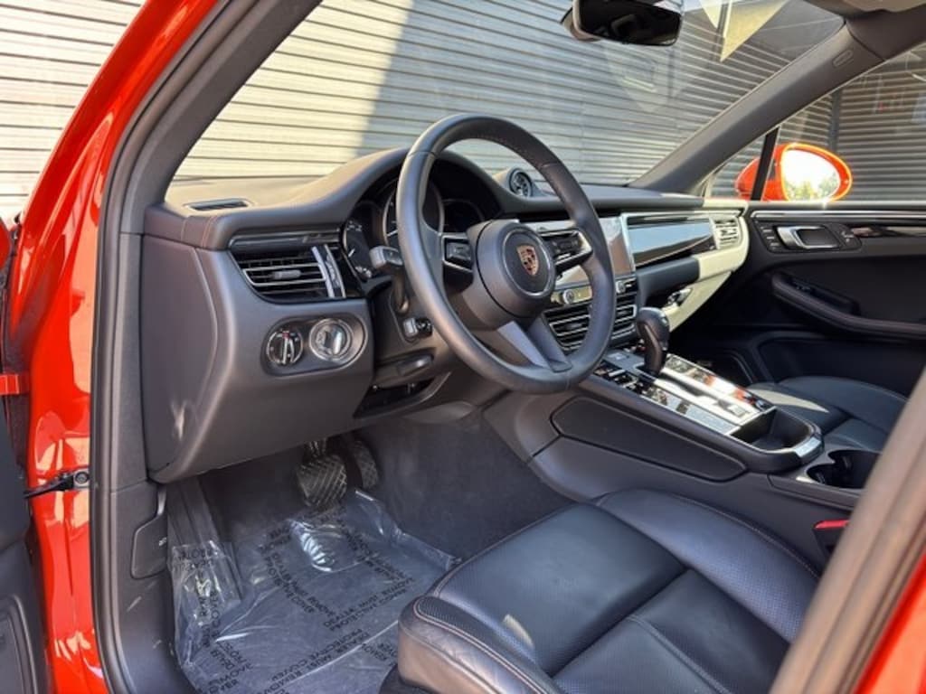 Certified 2025 Porsche Macan SUV