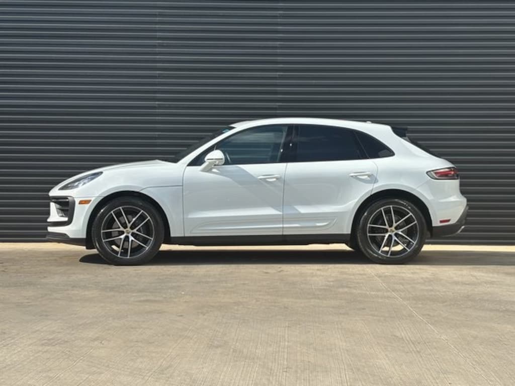 Certified 2025 Porsche Macan  SUV