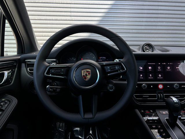 2026 Porsche Macan S - Photo 14