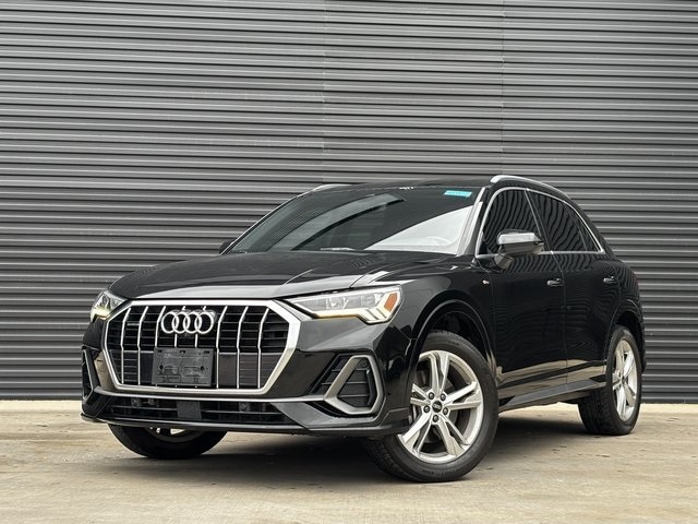 2022 Audi Q3 S Line Premium Plus's photo