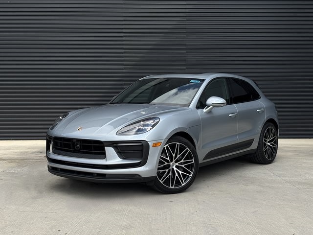 2025 Porsche Macan