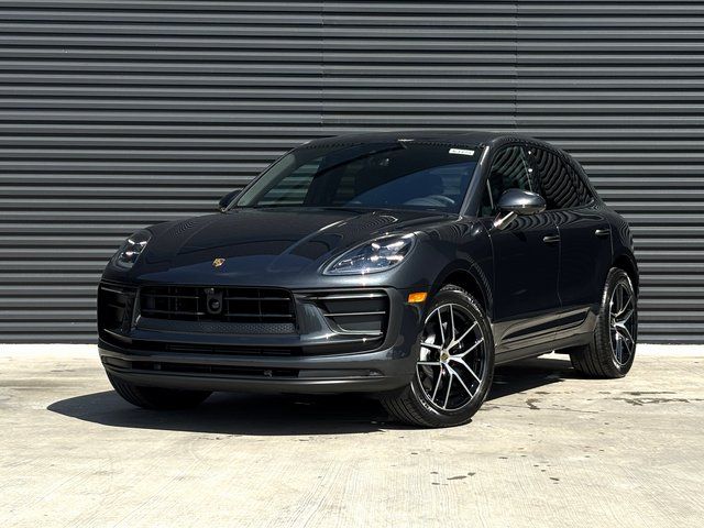2026 Porsche Macan's photo