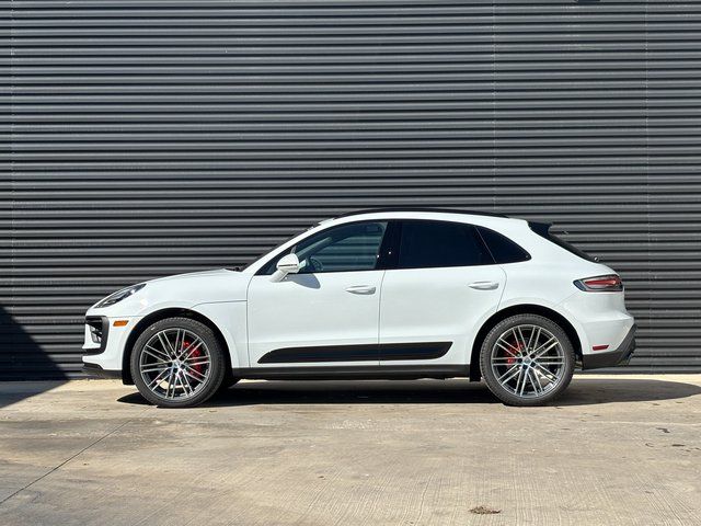 2026 Porsche Macan S - Photo 2