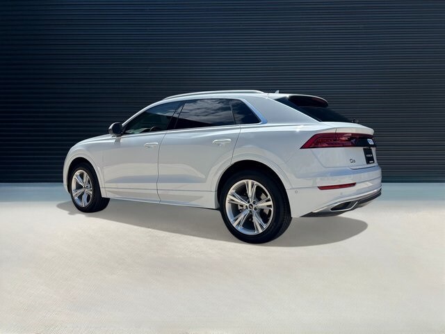 2023 Audi Q8 55 Premium photo 3