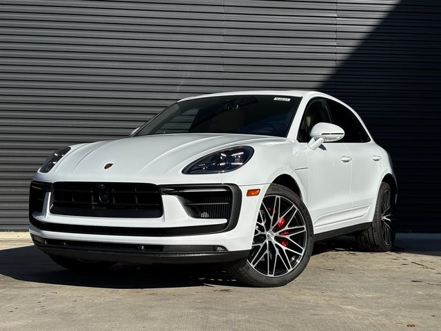 2026 Porsche Macan SUV 