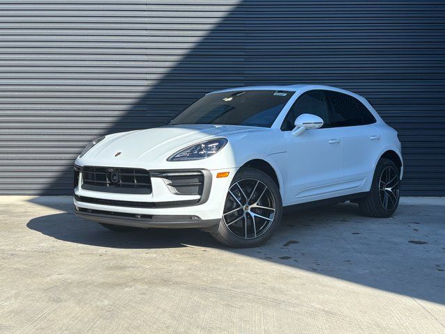 2026 Porsche Macan SUV 