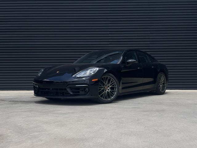 2023 Porsche Panamera Platinum Edition