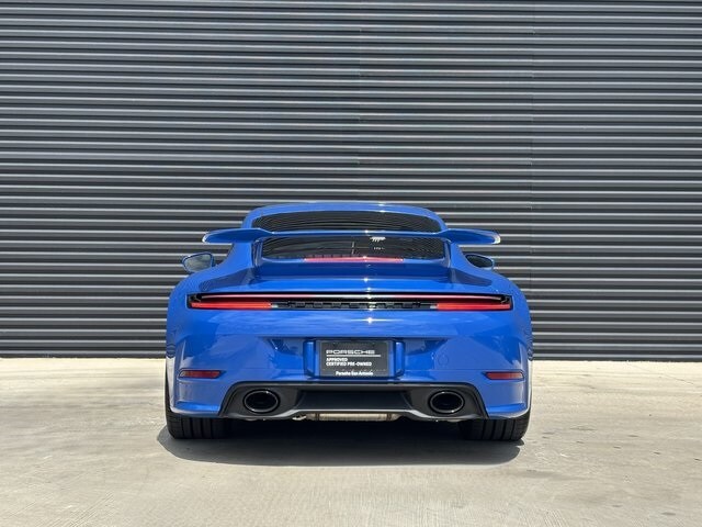 2025 Porsche 911 Coupe photo 4