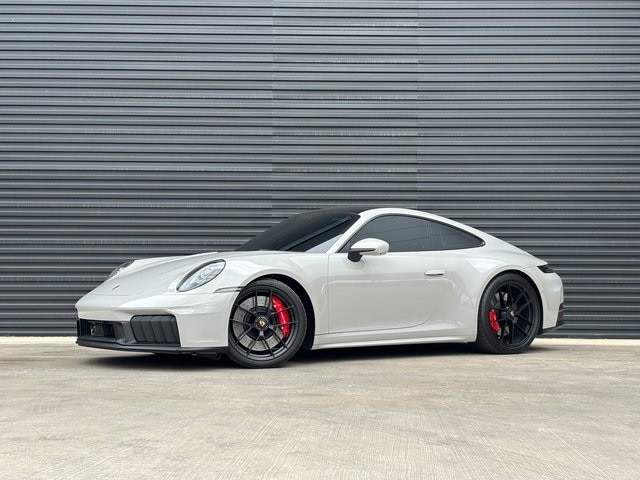 2025 Porsche 911 Coupe 