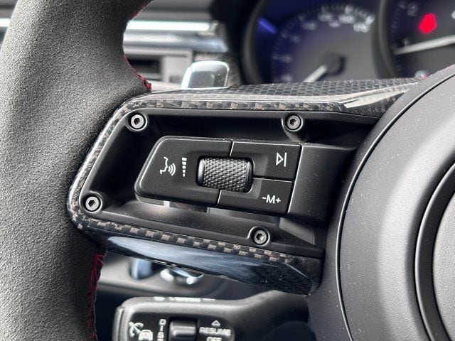 2026 Porsche Macan GTS - Photo 15