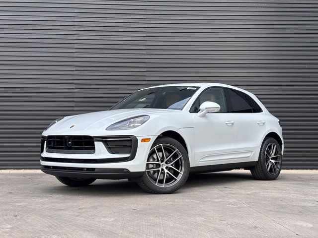 2026 Porsche Macan Base