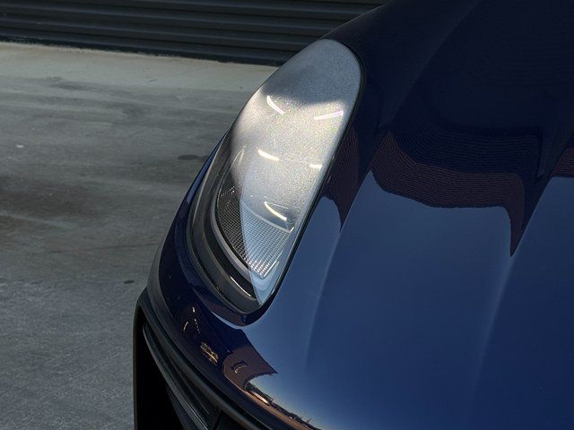 2026 Porsche Macan - Photo 12