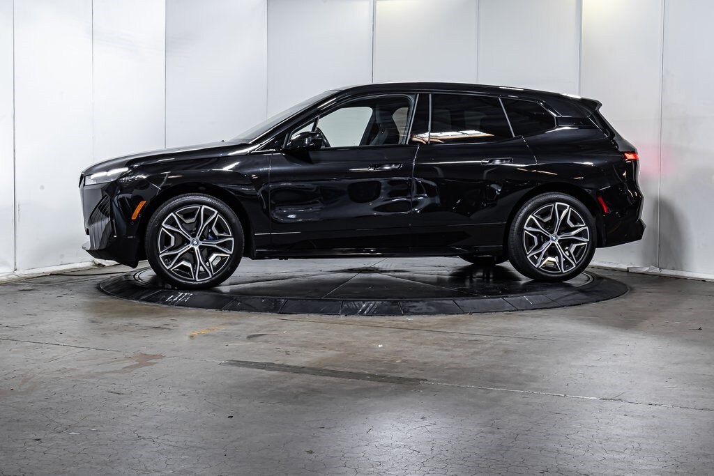2025 Bmw iX photo 2