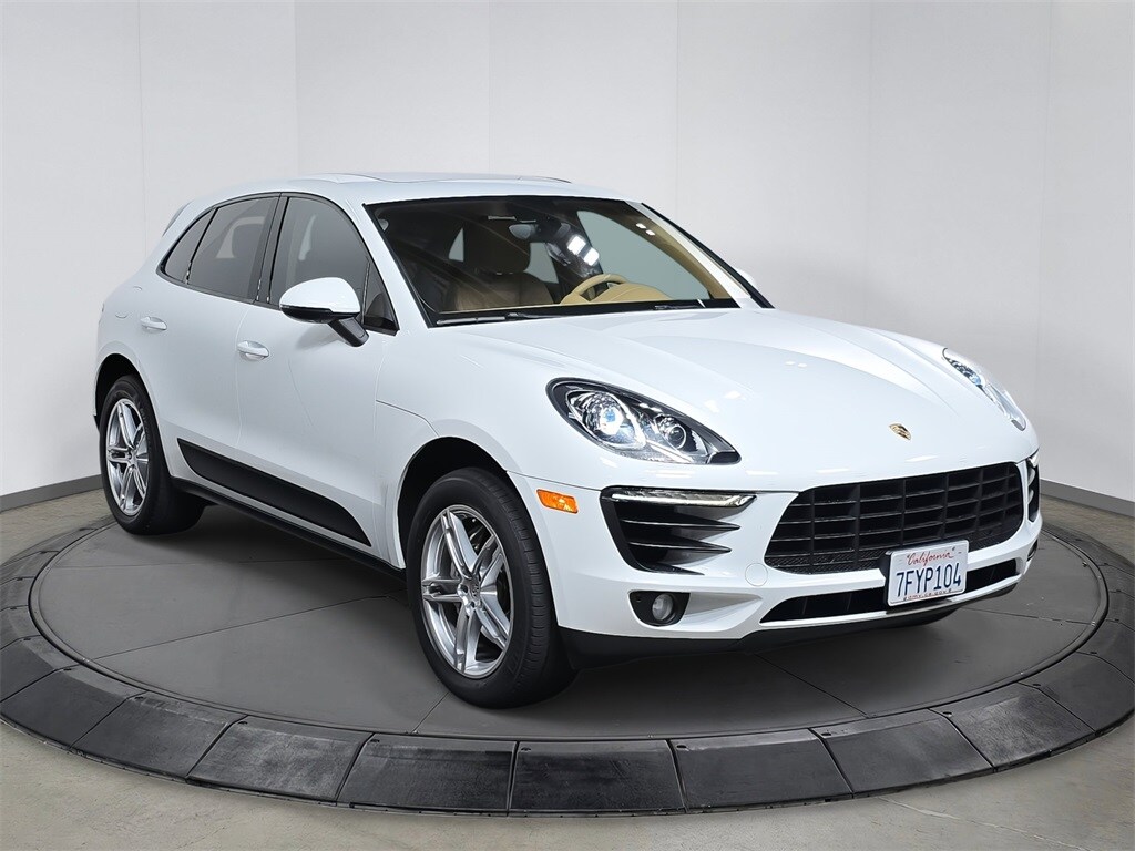 2015 Porsche Macan S photo 3