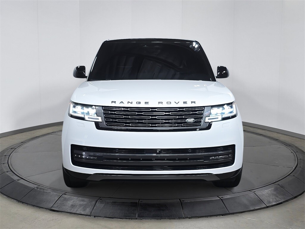 2025 Land Rover Range Rover Autobiography photo 2